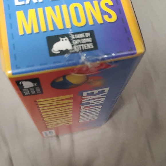 Exploding Minions Card Game - Picture 7 of 7